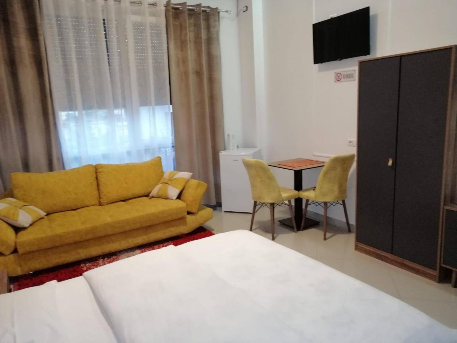 Isabel Rooms Τίρανα Δωμάτιο φωτογραφία